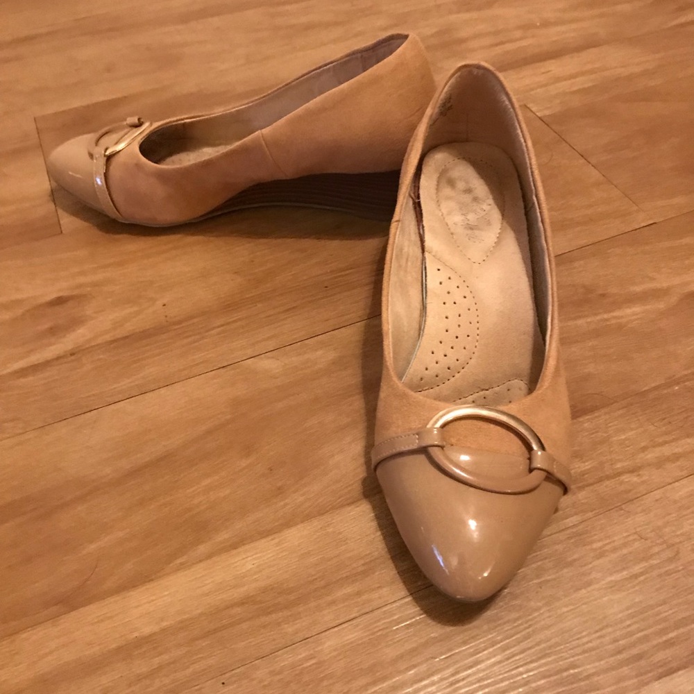 Dexflex comfort wedges nude
